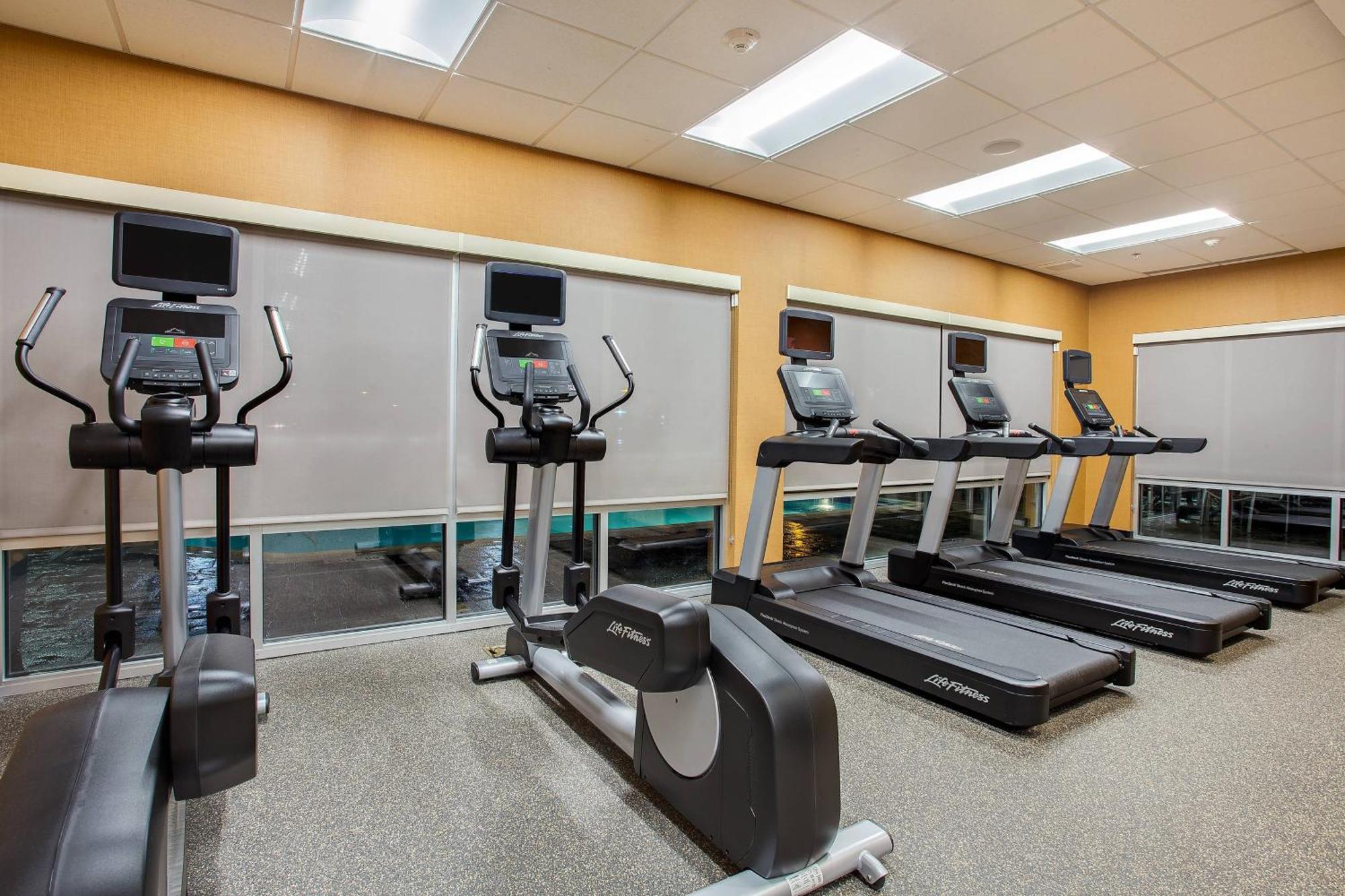 Towneplace Suites By Marriott Knoxville Ок-Ридж Экстерьер фото